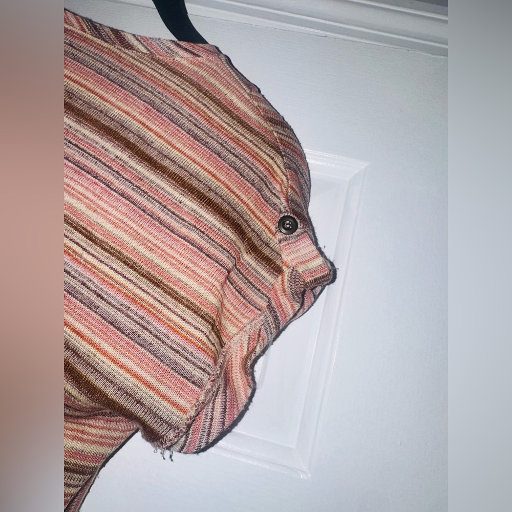 👑 SIZE MEDIUM Destination Maternity Multicolor Striped Short Sleeve Top - Picture 10 of 10